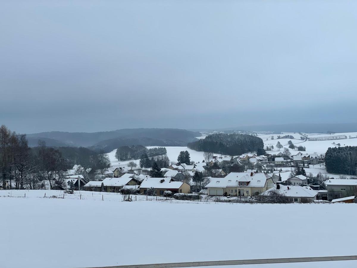 Ferienhaus Eifelblick Feusdorf 外观 照片